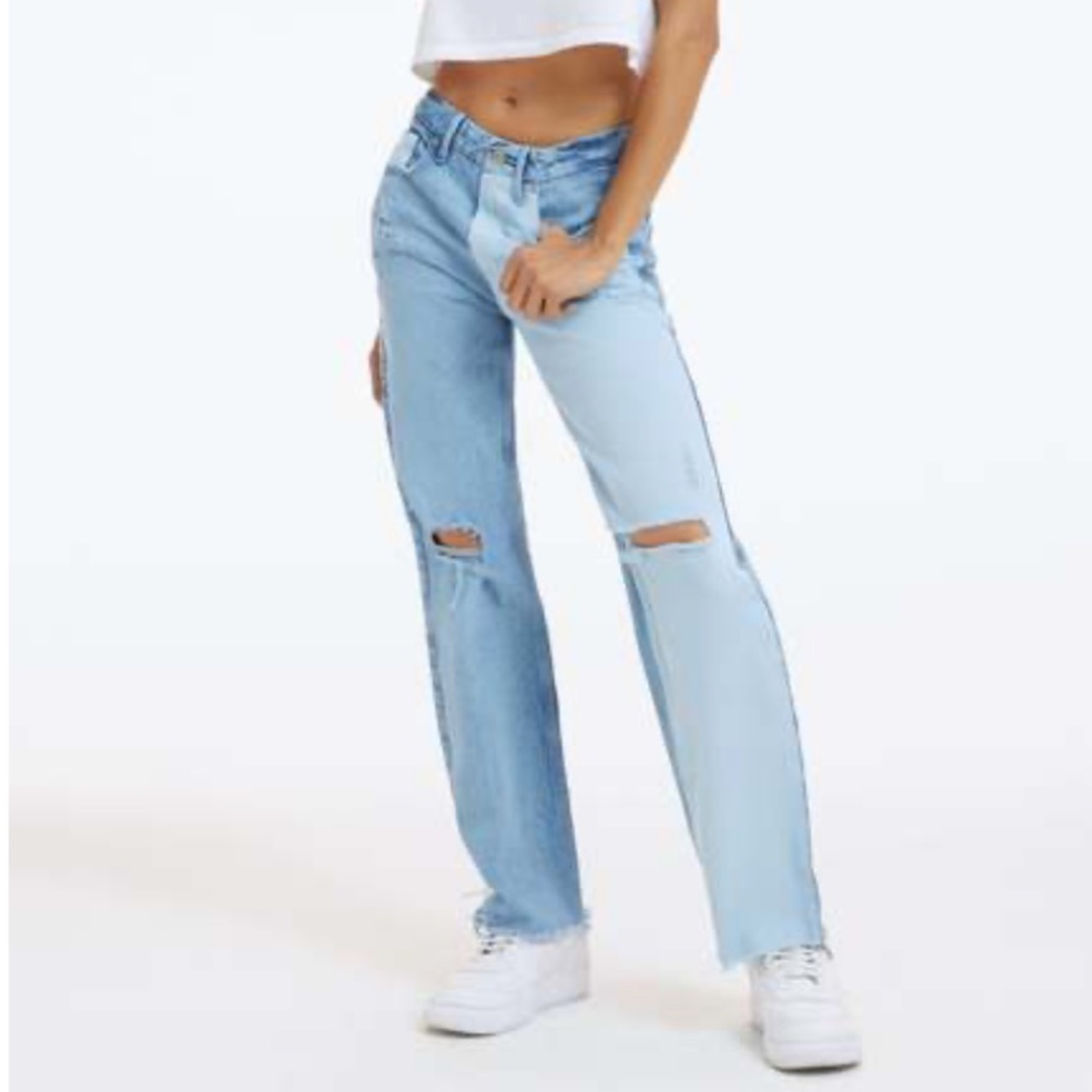 NWT Good American Distressed Jeans